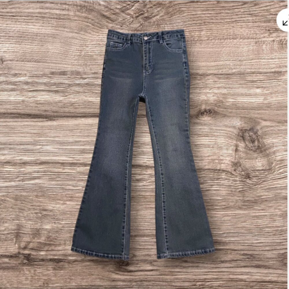 SHEIN Girls Jeans Size 11 Youth Flare legs stretch Blue embroidered back pockets